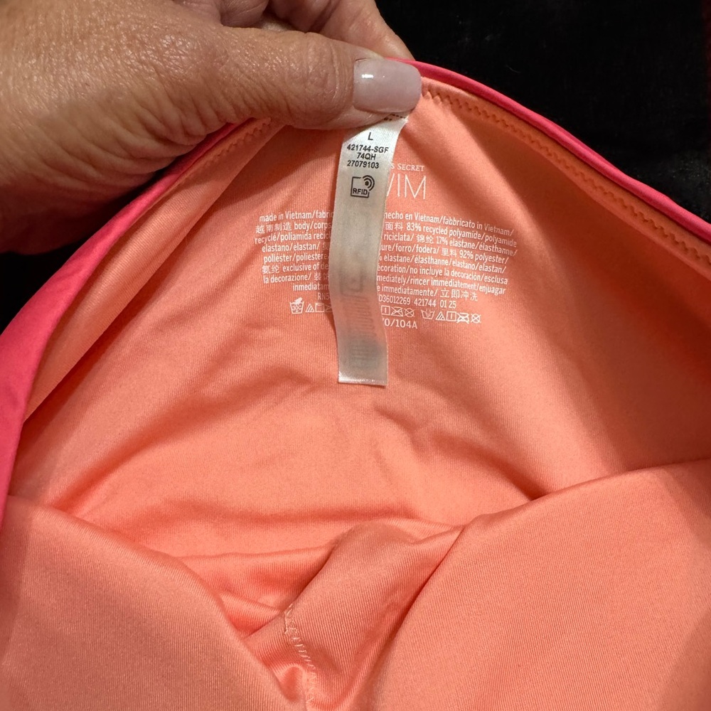 Victoria's Secret Pink and Orange suit with matching wrap - Picture 5 of 5